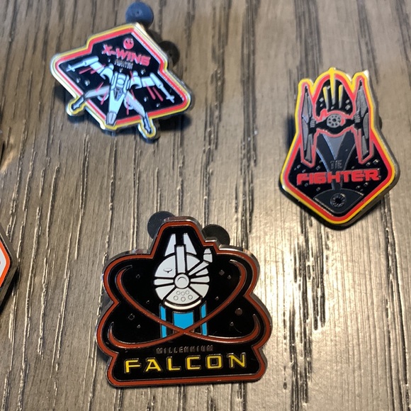 Set of Star Wars Pins from Disney - 5 pins - Picture 3 of 6